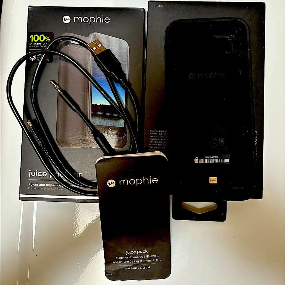 Mophie Juice Pack for iPhones 6, 6Plus